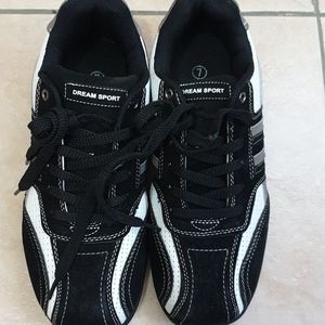 🆕️ Super Comfortable Sneakers